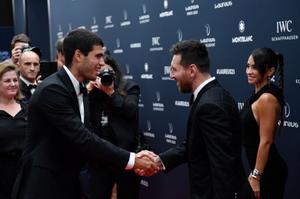 Leo Messi recorda el Barcelona i ignora el PSG al recollir el Laureus