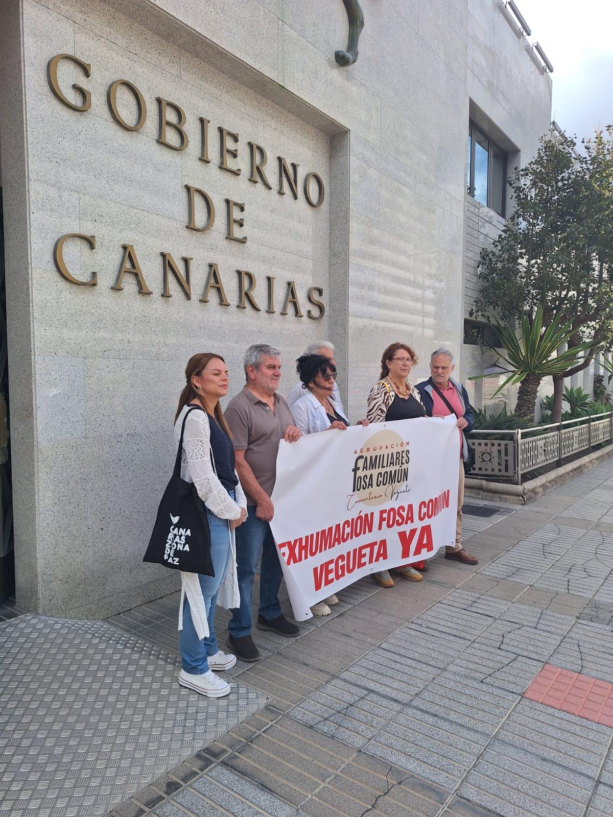 La memoria democrática se niega al silencio: familiares de represaliados instan a exhumar la fosa común del Cementerio de Vegueta