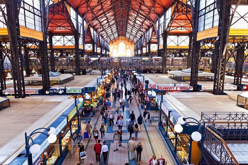 Interior del Mercado Central de Budapest.