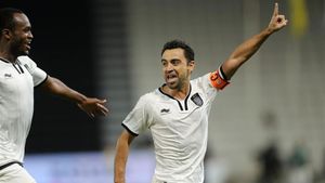 aguasch36547021 qatari al sadd club s xavi hernandez  r  celebrates scoring 181123120528