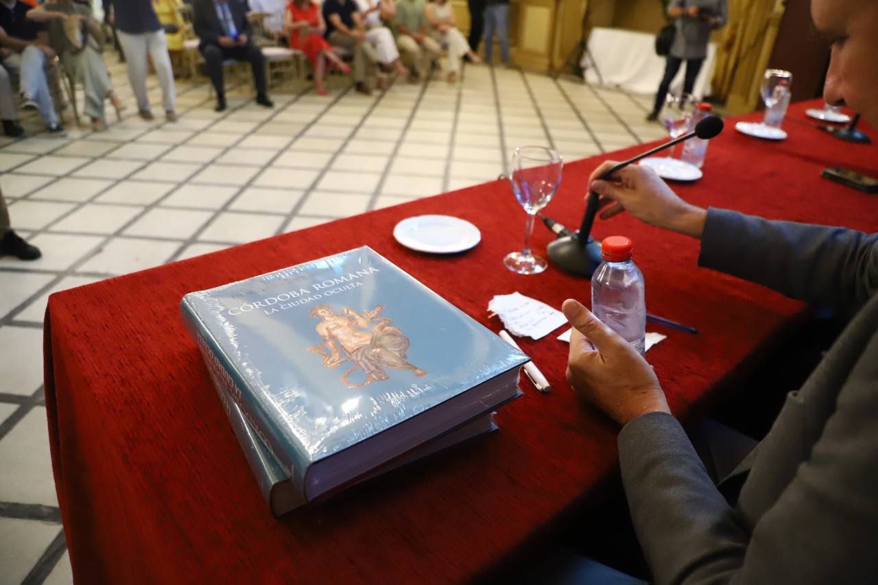 Vaquerizo reivindica la Córdoba romana con su nuevo libro