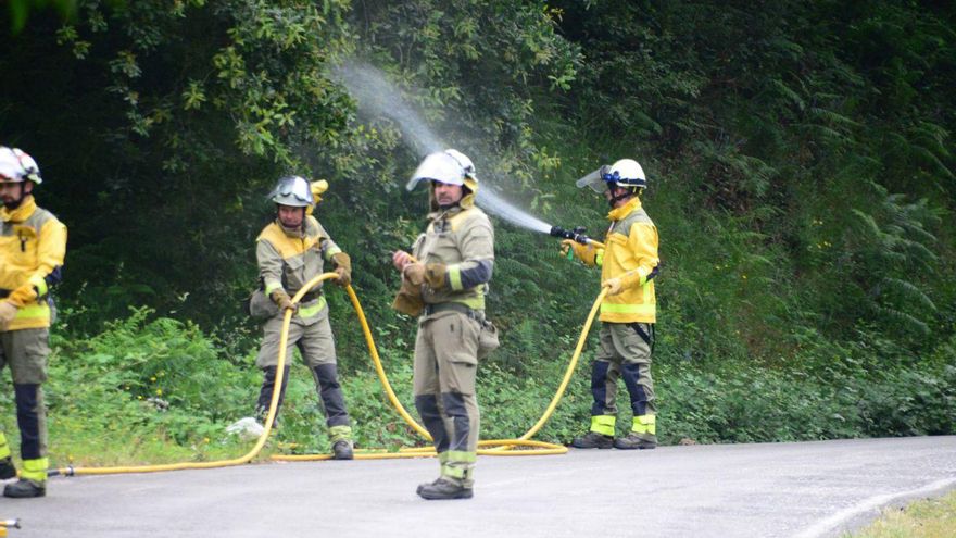 Simulacro de incendio forestal, en junio, en los montes moañeses. | Gonzalo Núñez