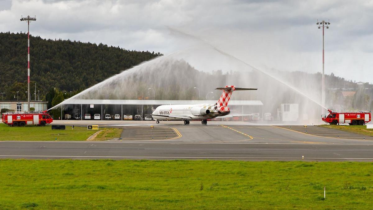 El Concello sacará a concurso una conexión aérea con Bilbao y otra con Madrid