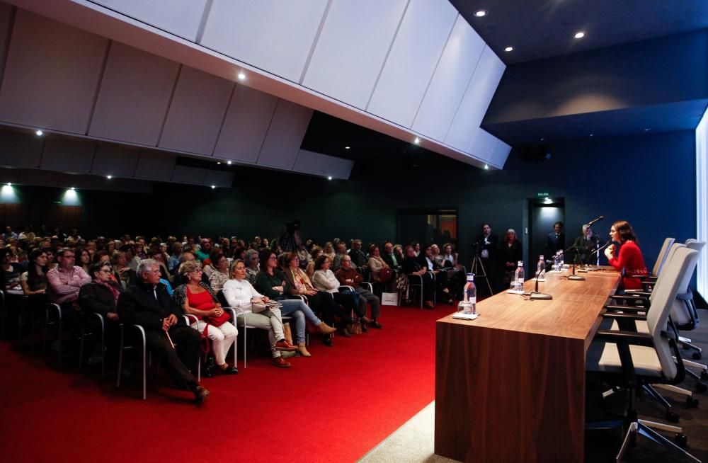 La oncóloga Paula Jiménez participa en la segunda jornada de la II Semana de la Ciencia