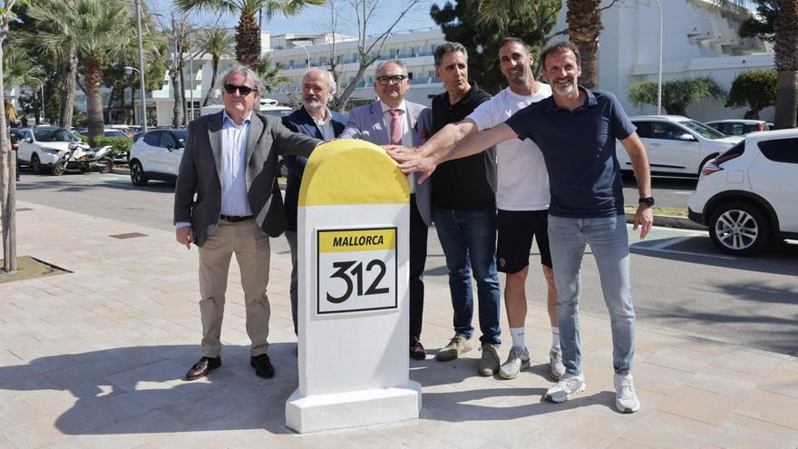 VÍDEO | Inauguran el emblemático Hito Mallorca 312 con Miguel Indurain en Playas de Muro