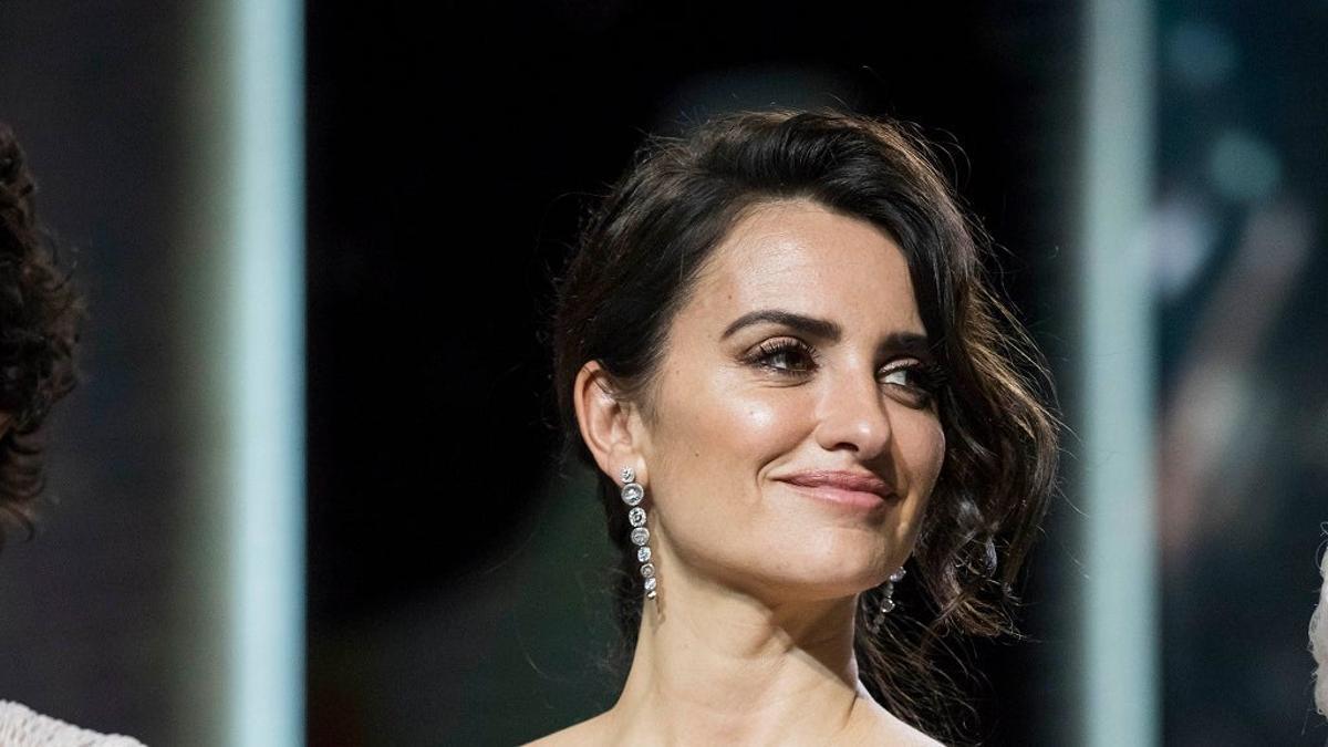 Penélope Cruz recibe el César de Honor en París