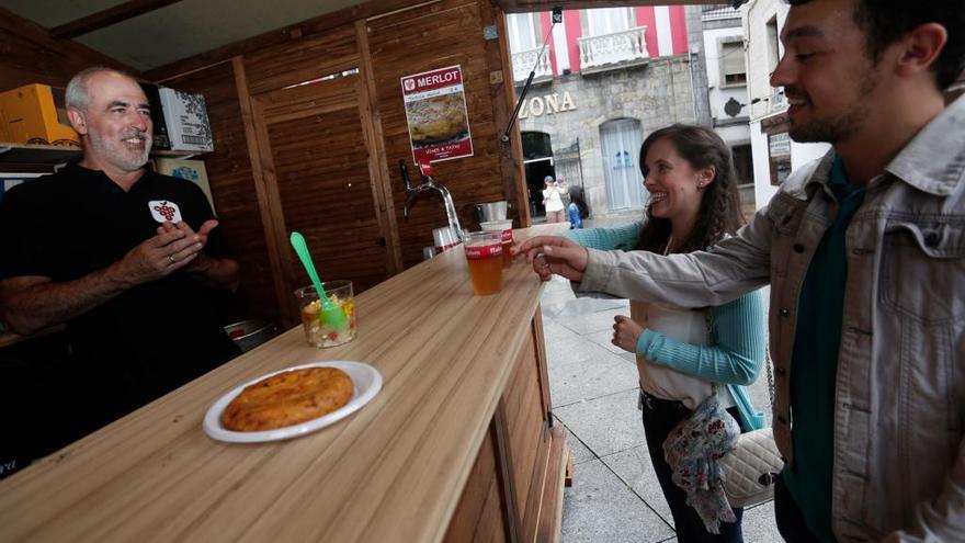 Participantes en la pasada edición de &quot;Sabores de plaza en plaza&quot;.