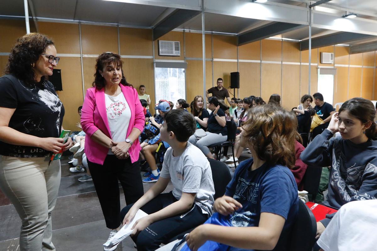 Beatriz Berrocal se encuentra con el público más joven para presentar 'Río rojo'