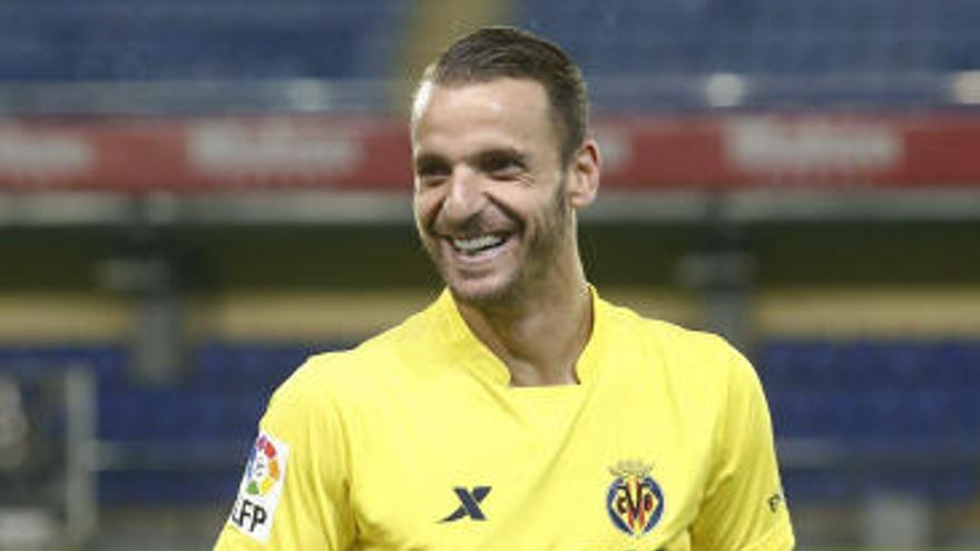 Soldado: &quot;Vengo para superar mi etapa en el Valencia&quot;