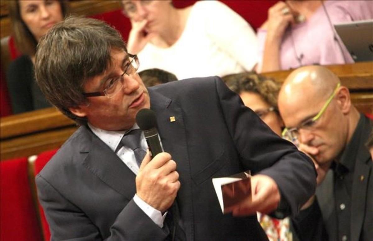 jjubierre34503089 el president de la generalitat  carles puigdemont  amb un pe160629115543