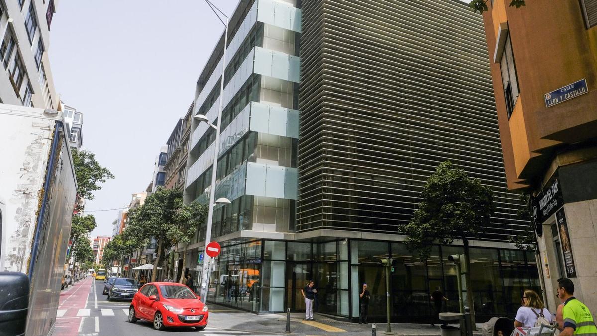 El edificio Royal albergará en mayo la nueva sede de la Agencia Tributaria Canaria, tras una larga espera