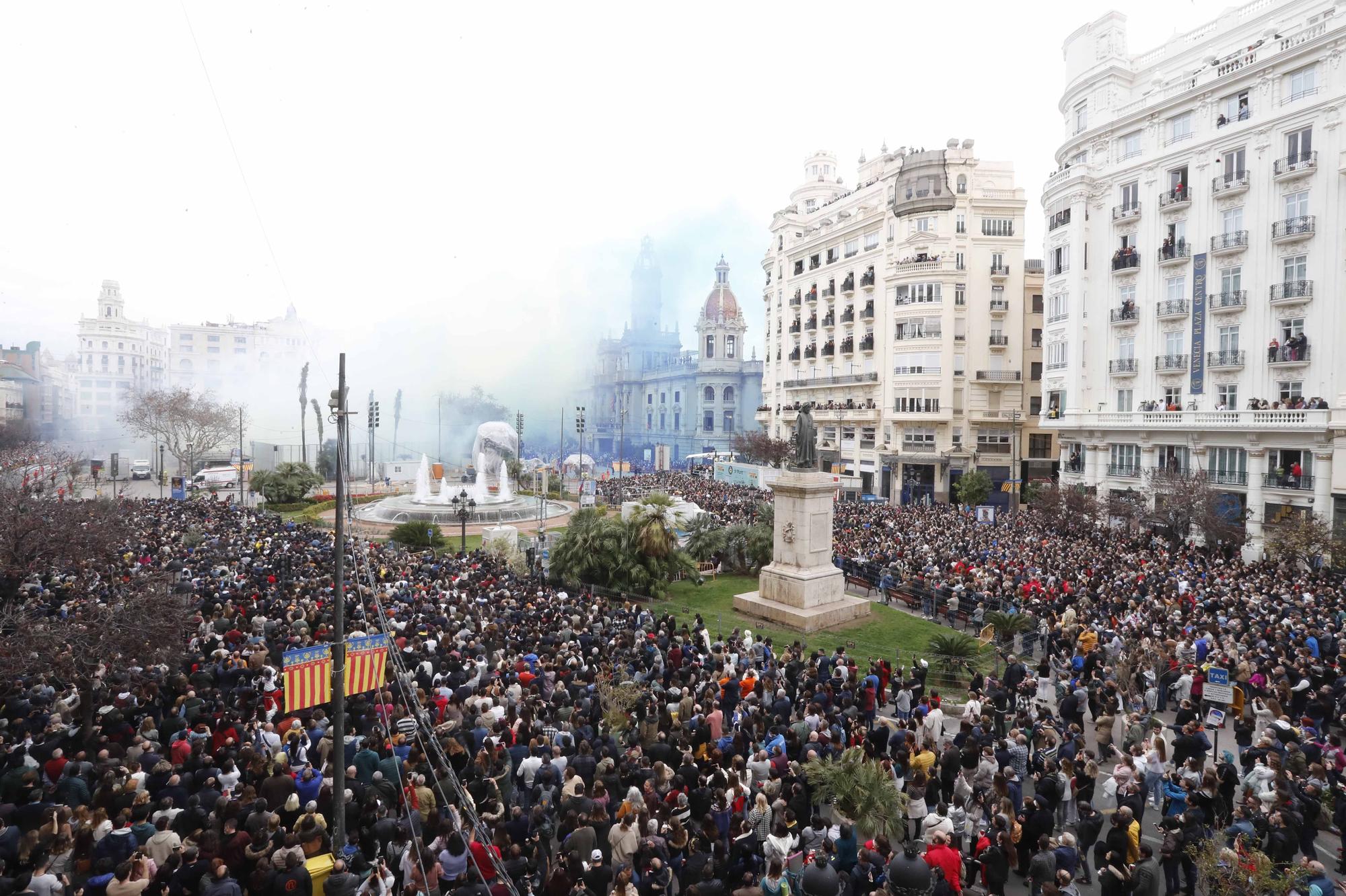 Las mejores imágenes del balcón de SUPER desde la mascletà