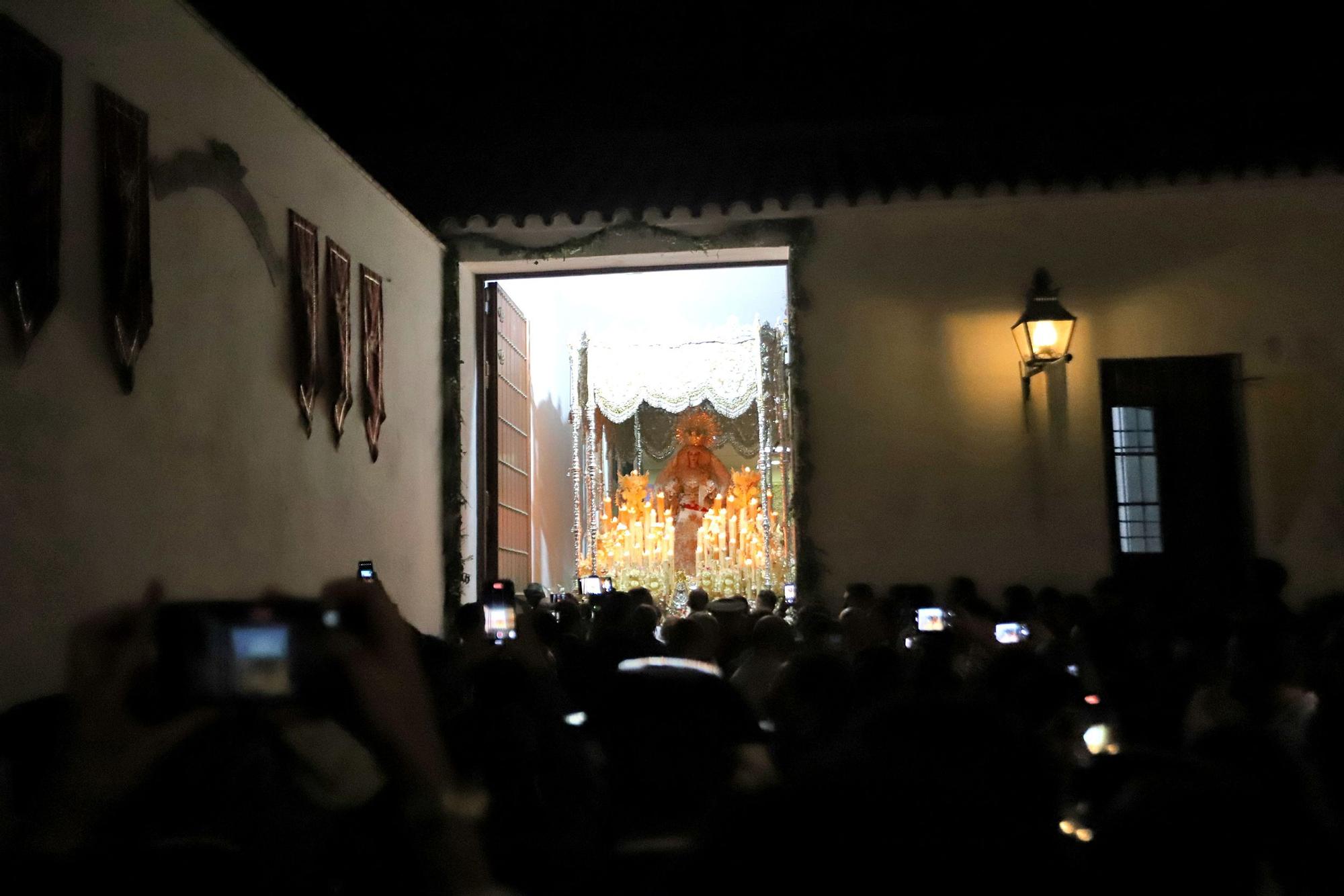 Triunfal regreso de la Paz y Esperanza a Capuchinos