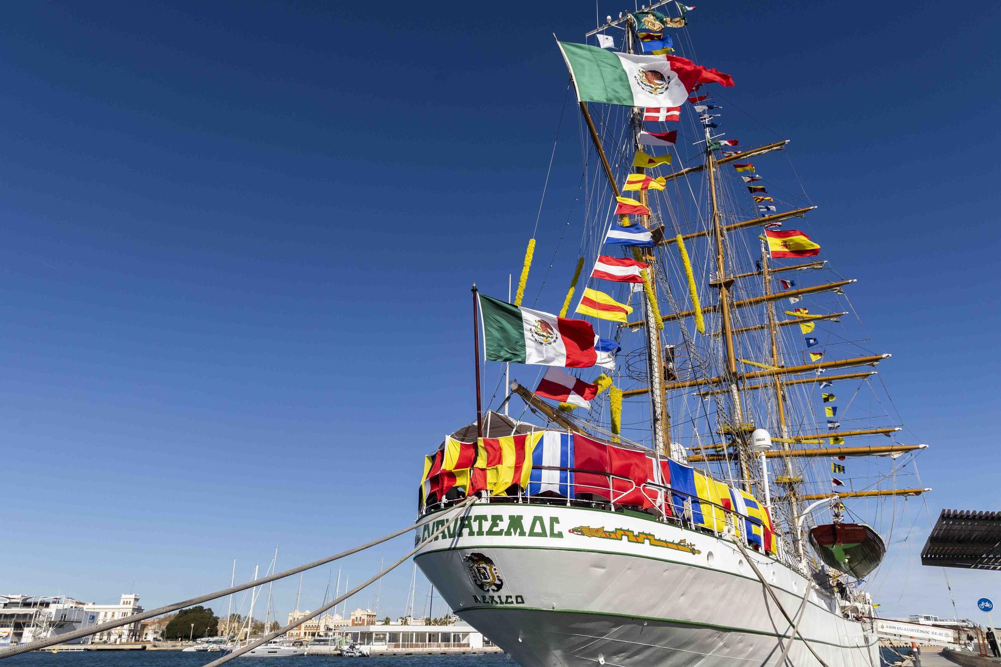 Así es el buque de la armada mexicana atracado en La Marina