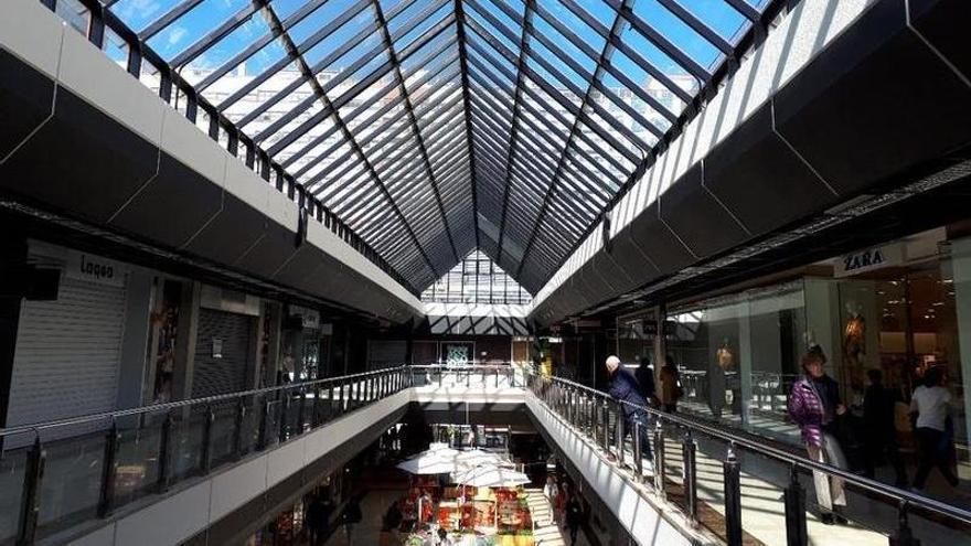 Nuevas opciones de belleza, estética y restauración se incorporan al centro comercial Cuatro Caminos