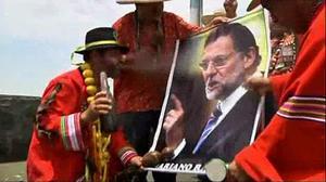 Els xamans del Perú pregunten sobre la salut de la presidenta argentina, sobre el nou líder nord-coreà i també sobre el nou president espanyol.