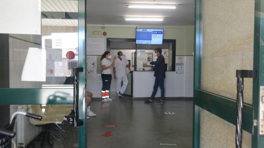El servicio de Urgencias de Bueu ayer estaba abierto, pero sin médico. | // GONZALO NÚÑEZ