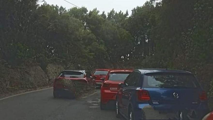 Situación del tráfico en la carretera de Anaga.