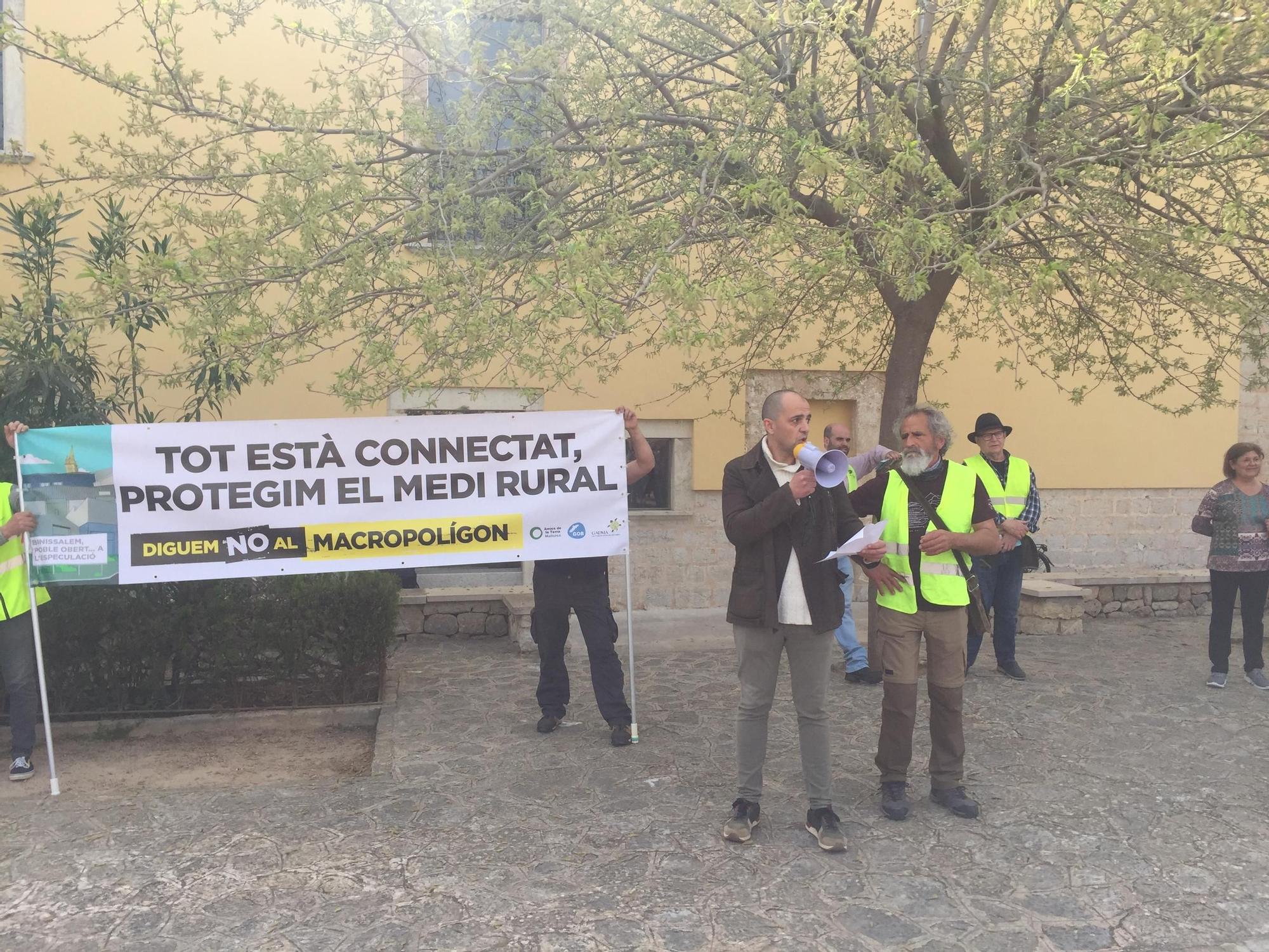 FOTOS | La manifestación contra el polígono de Binissalem, en imágenes