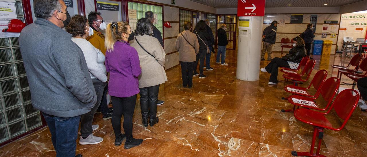 Este domingo siguen vacunando previa cita en el Hospital General de Alicante