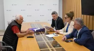 Afectados por impagos del naval retoman el contacto con los partidos en el Parlamento