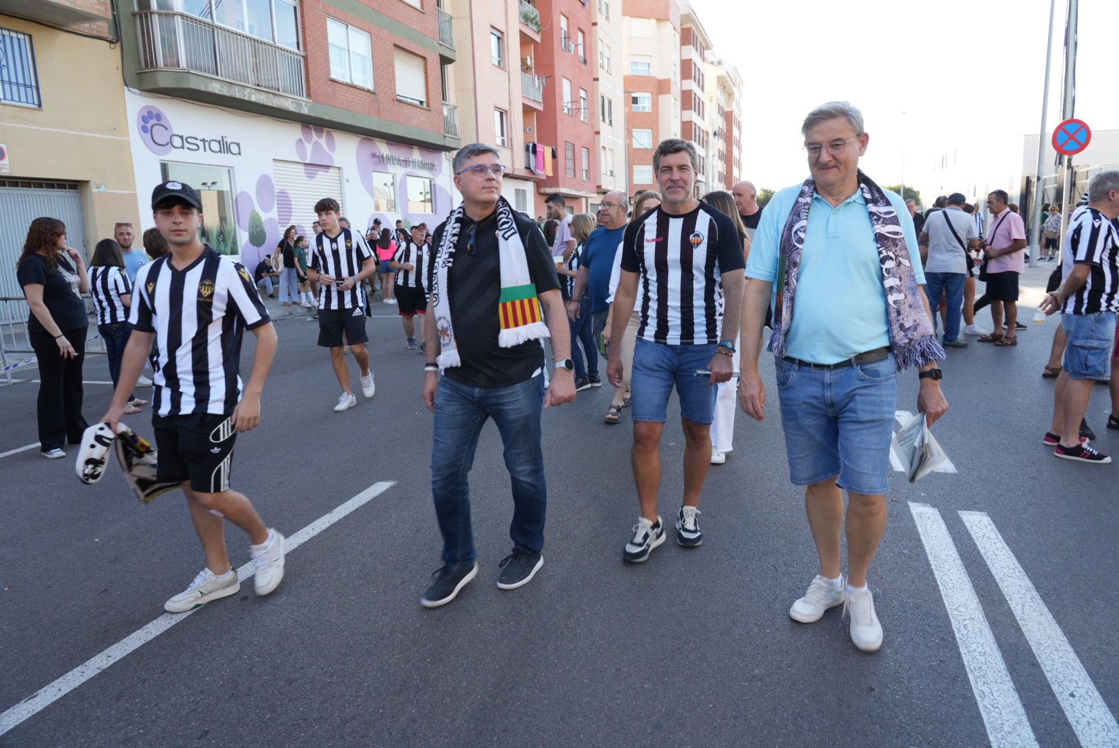 Así disfruta la afición del CD Castellón en Castalia