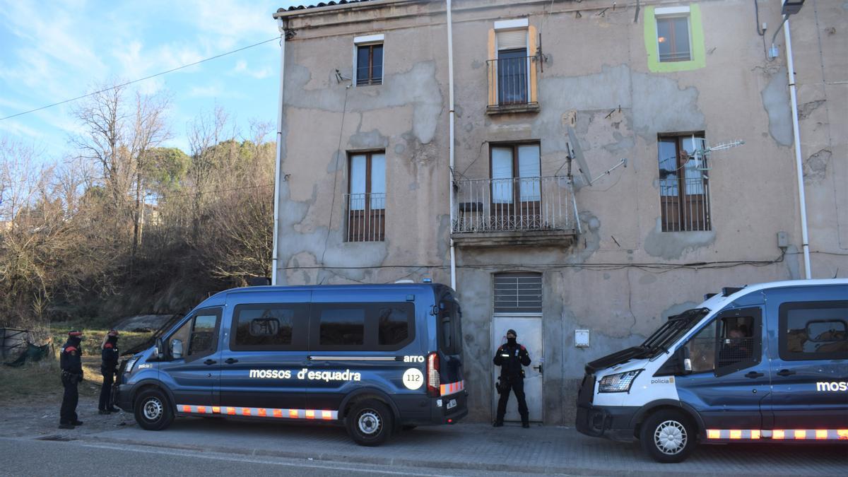 GALERIA: Operatiu antidroga dels Mossos a Gironella