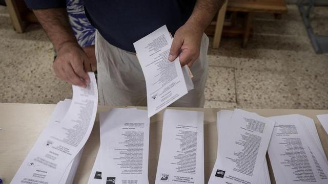 Paperetes en un col·legi electoral a Barcelona durant les últimes eleccions generals.