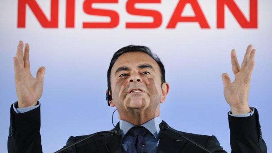 Nissan califica de &quot;extremadamente lamentable&quot; la fuga de Carlos Ghosn