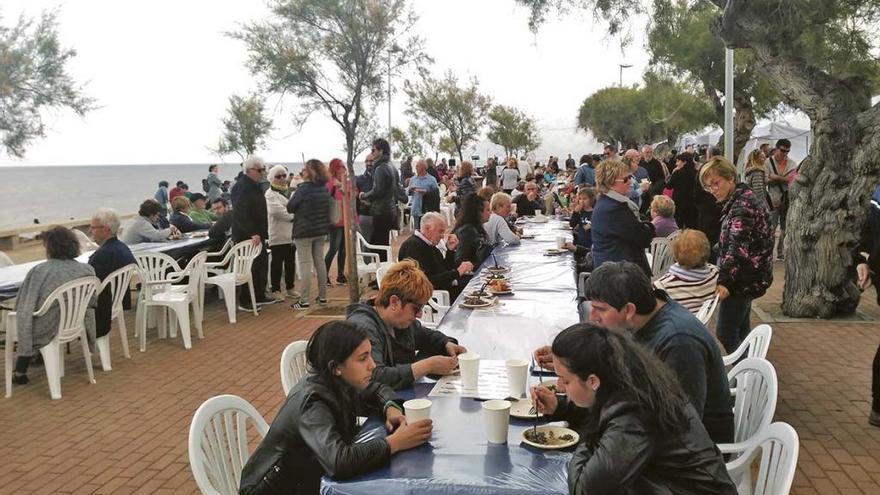 ´I Fira des Peix´ en la Colònia de Sant Pere