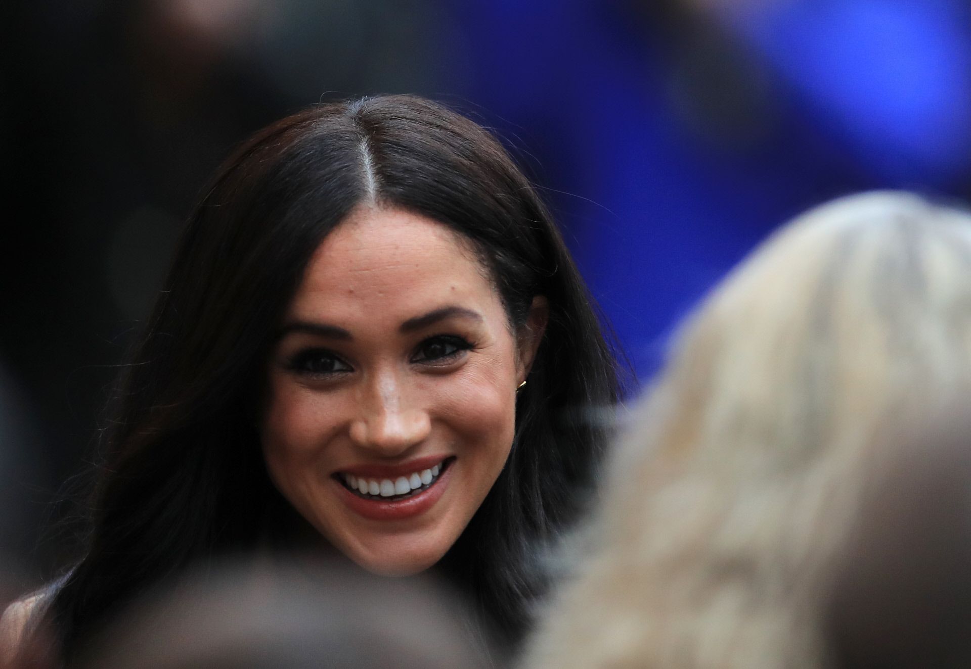 Meghan Markle muy sonriente