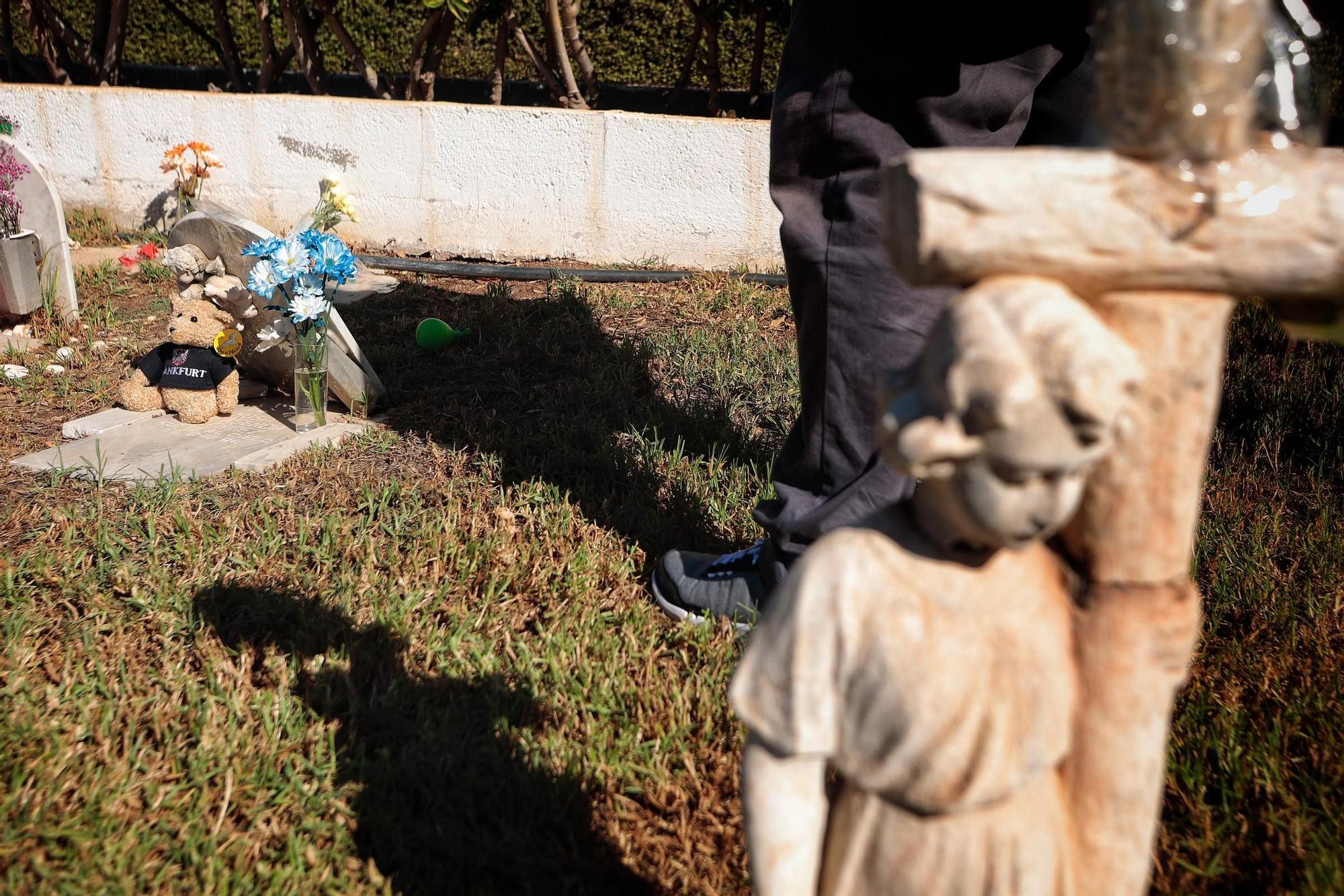 Día de Todos los Santos en el cementerio de Santa Lastenia