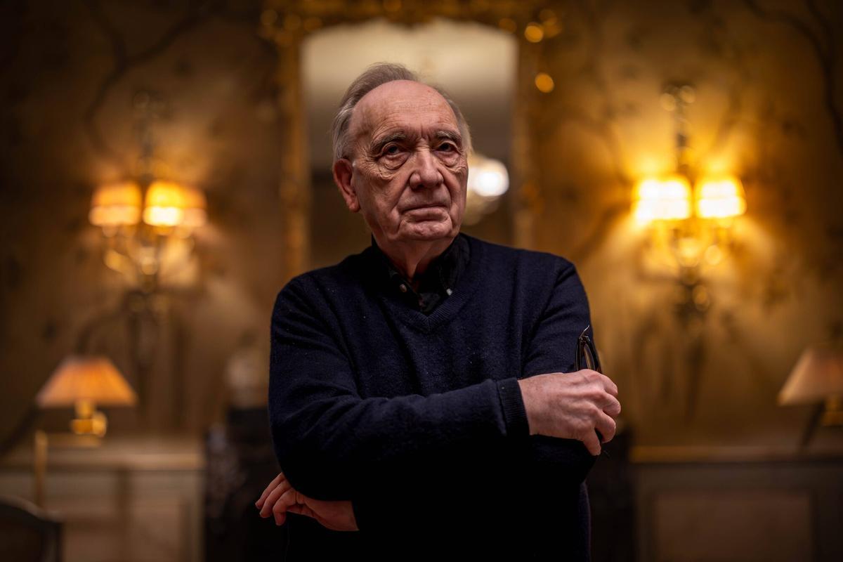 Fernando Méndez-Leite,director de la Academia de Cine,fotografiado en el Hotel Palace de Barcelona.