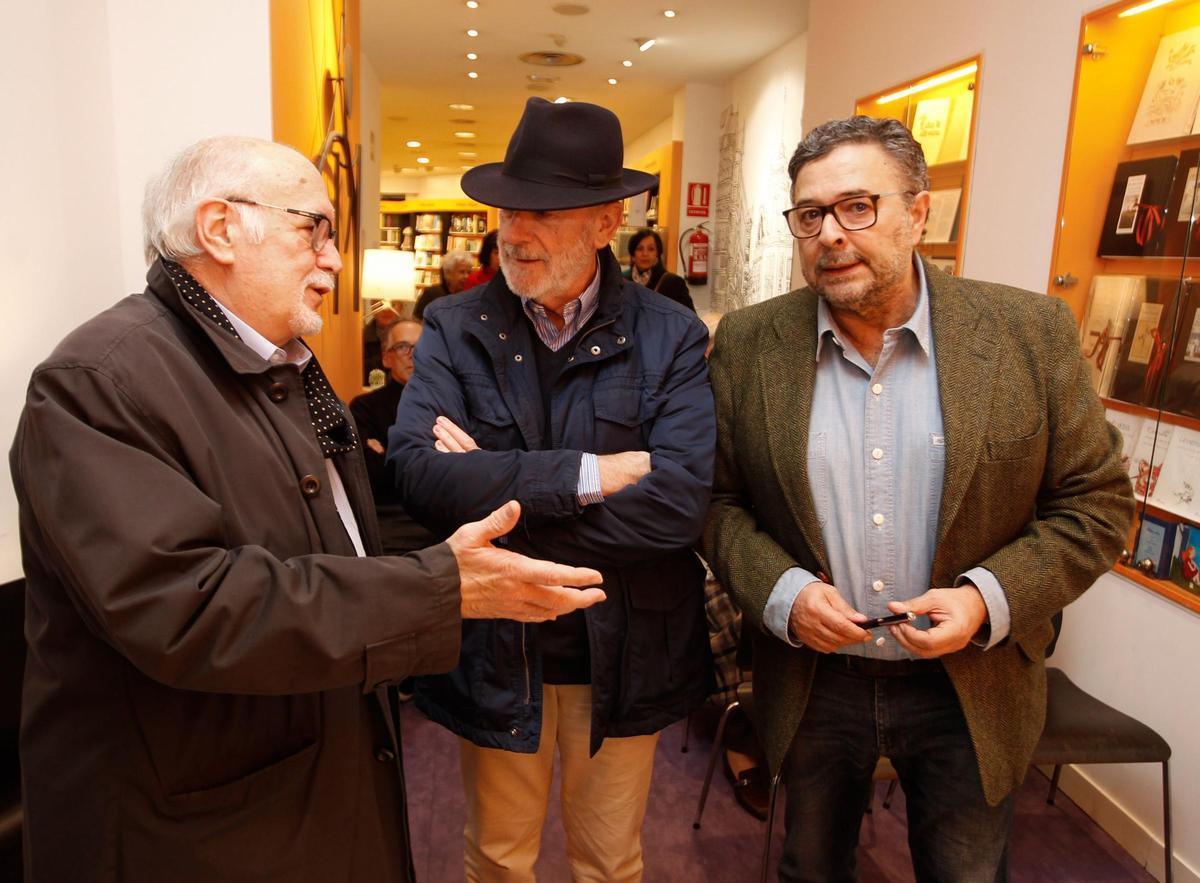 Eduardo Méndez Riestra, Eufrasio Sánchez y Luis María Alonso, durante un acto, en una imagen de archiva.