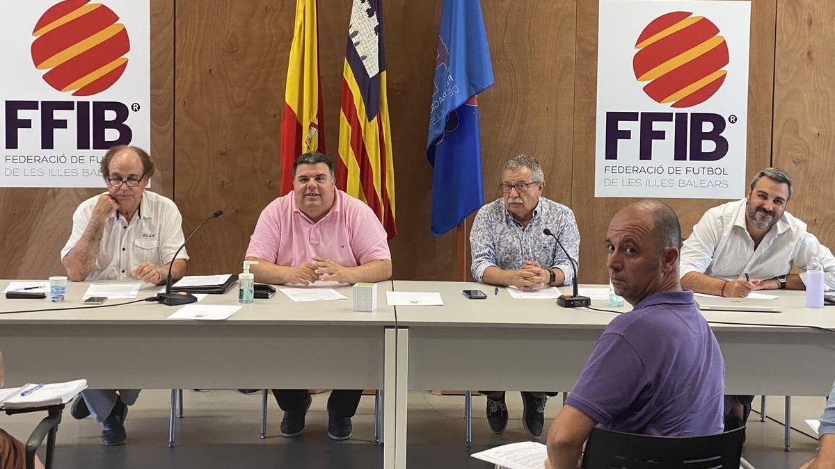 El sorteo del calendario de Tercera RFEF se ha celebrado hoy en la FFIB