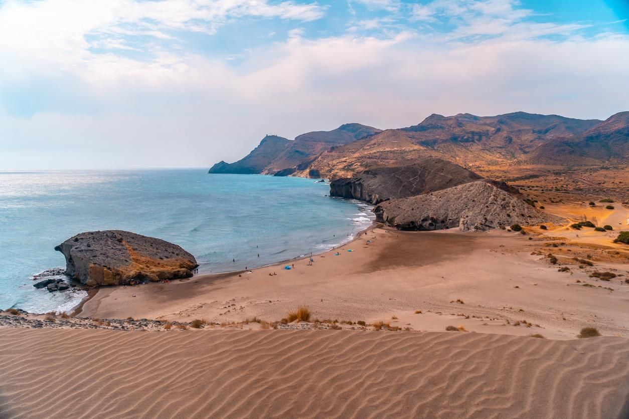 Vista aérea de la playa de Mónsul