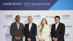 De izquierda a derecha Daniel Traça, director general de Esade; Ramon Laguarta, presidente y consejero delegado de PepsiCo; Anna Xicoy, presidenta del Patronato de Fundación Esade; y Jorge Alcover, presidente de Esade Alumni