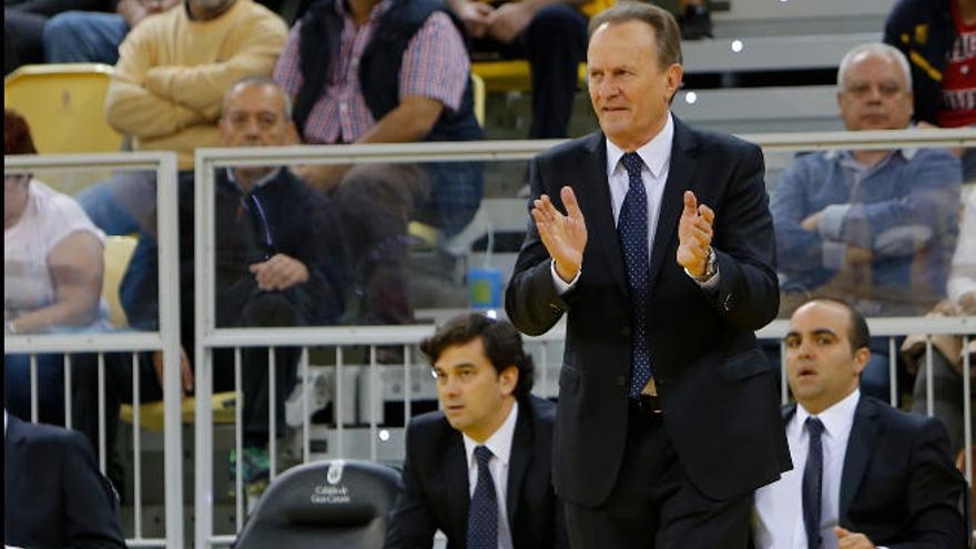 Aíto, en el banquillo del Herbalife Gran Canaria.