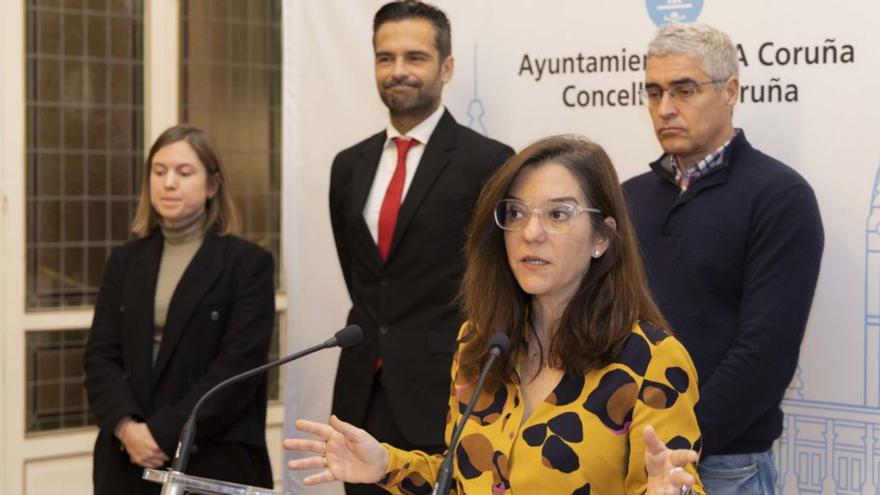 La alcaldesa, ayer, en la presentación del Observatorio.  | // LA OPINIÓN