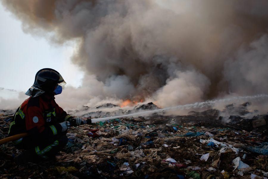 Incendio en el vertedero de Zamora