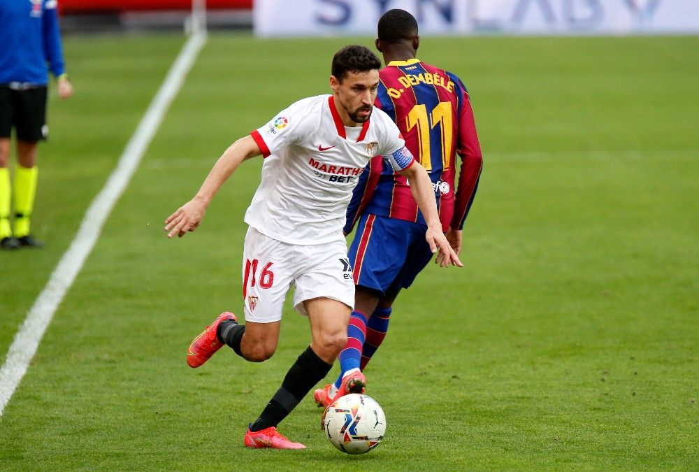 Jesús Navas, capitán del Sevilla FC, en un partido contra el FC Barcelona