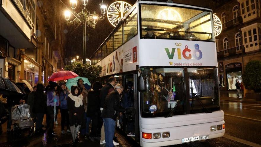 GUÍA NADAL BUS VIGO: Horario, recorrido y precio del bus de las Luces de  Navidad 2021