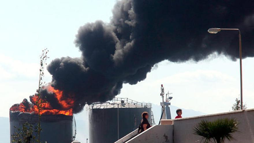 Gibraltar Una explosió d&#039;un tanc de combustible al port causa dos ferits