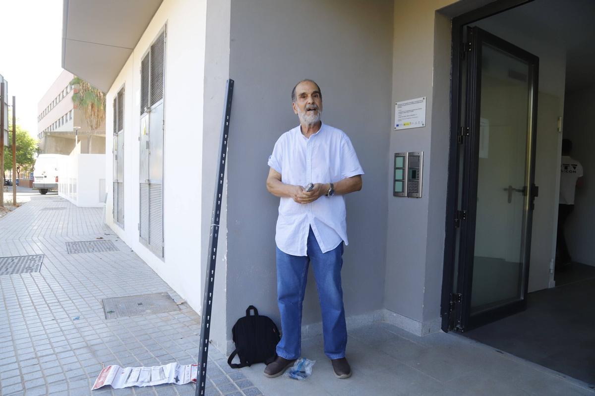 A.J.González Córdoba Apartamentos de mayores Sama Naharro fase 2 primeros vecinos