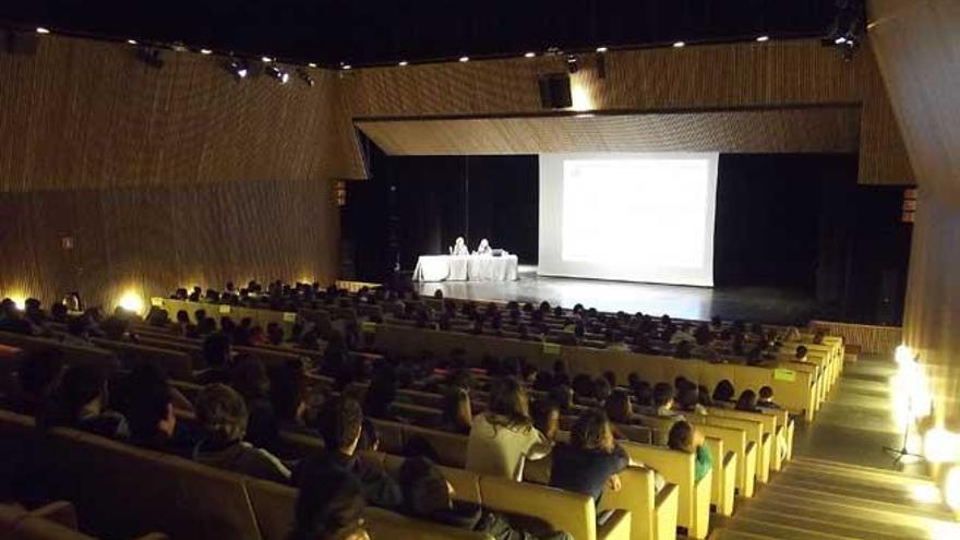 Futuria+Jove, en el Palacio de Congresos.