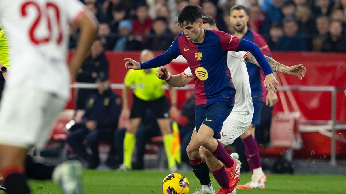 Pedri dio un recital ante el Sevilla en el Sánchez Pizjuán