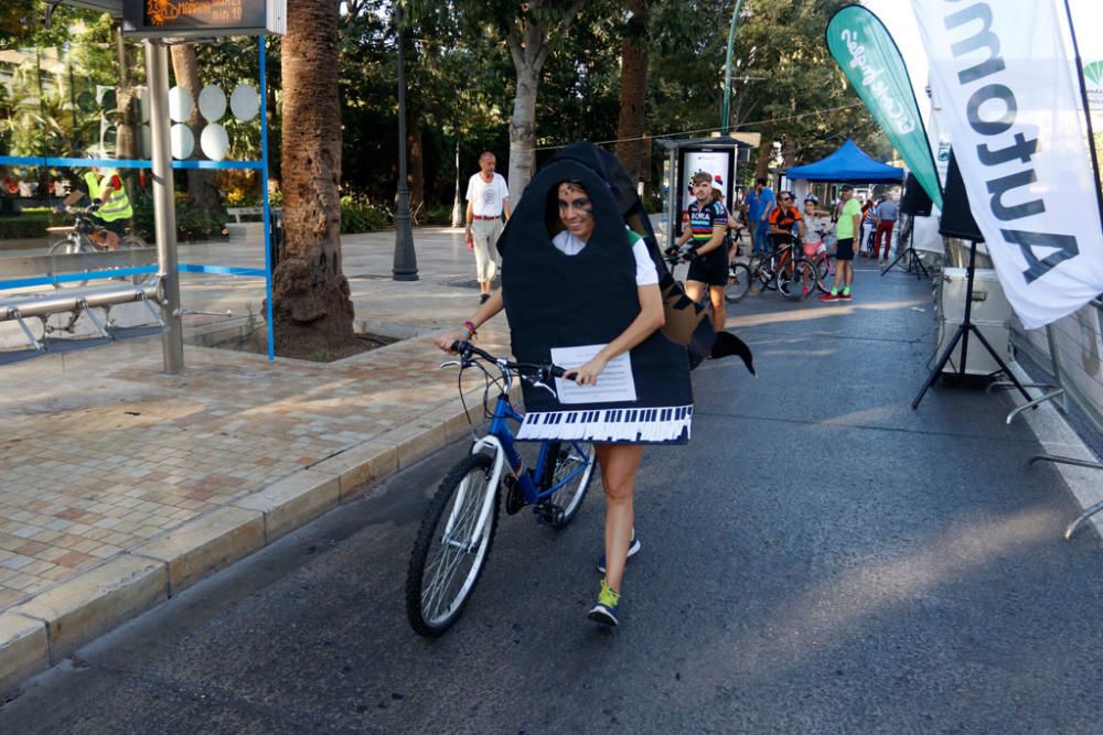 El Día de la Bicicleta llena de color las calles