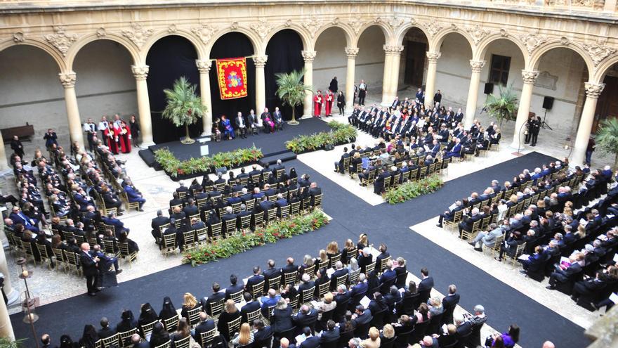 Una recepción del Caballero Cubierto no accesible