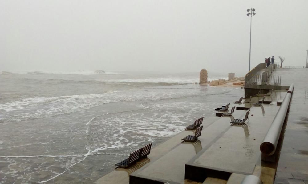 Temporal de llevant a la Costa Brava