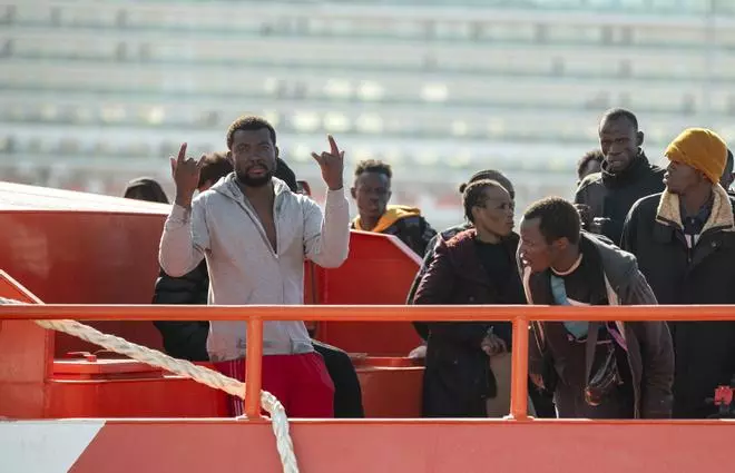 Llegada de migrantes a Puerto Naos, en Arrecife (Lanzarote)